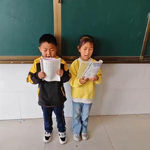 南直小学低年级“美文诵读”比赛