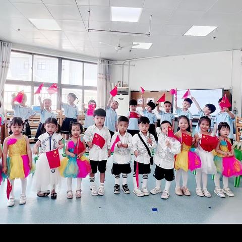 市直一幼小五班🎊🎊“童言童语”主题分享活动圆满结束👏👏