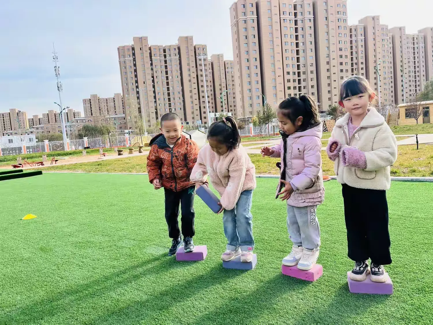 简篇-伊金霍洛旗第九幼儿园大五班一日生活剪影
