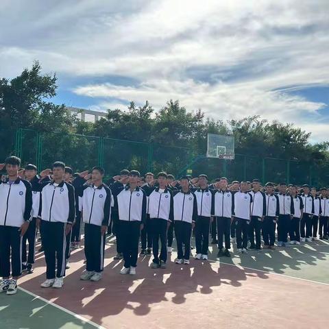 军训一整子 受益一辈子