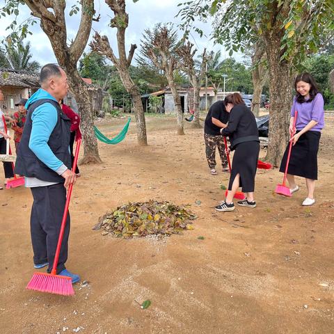 翁田社区居民委员会5月10日下午开展“六水共治”党日活动