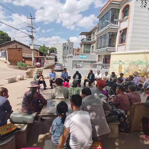 知法守法用法，和平和美和谐——十里铺社区普法宣讲零距离