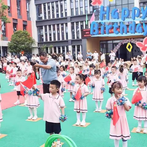 武冈市水西门街道中心幼儿园🌸中一班宝宝六月份成长小记