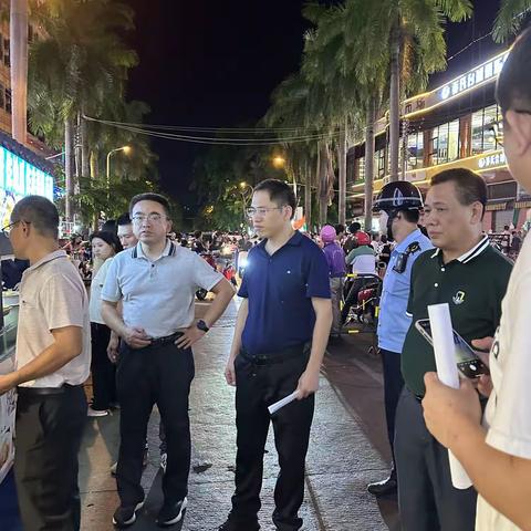 市财政局党委委员、市支付中心主任张欣杰同志深入那恁夜市开展“禁塑”专项检查