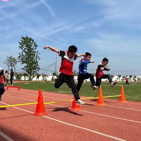 武动中国风采，激扬校园活力 —— 实验小学湾坝校区春季运动会纪实