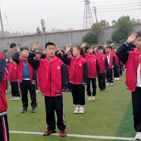 快乐校园  绽放精彩