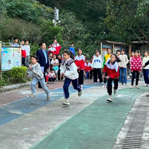 “秋风扬帆竞技场 少年壮志显锋芒”——旺岭小学第二十二届校运会赛事报道