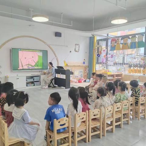 常青藤幼儿园小三班:记录📝幼儿园美好时光🌹🌈
