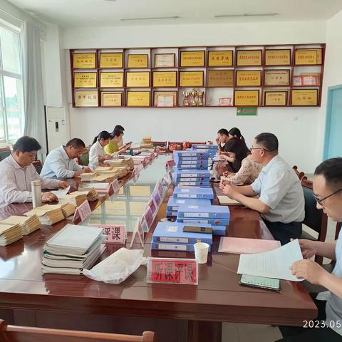 求真求实助提升——天宝镇中心小学迎区视导检查纪实