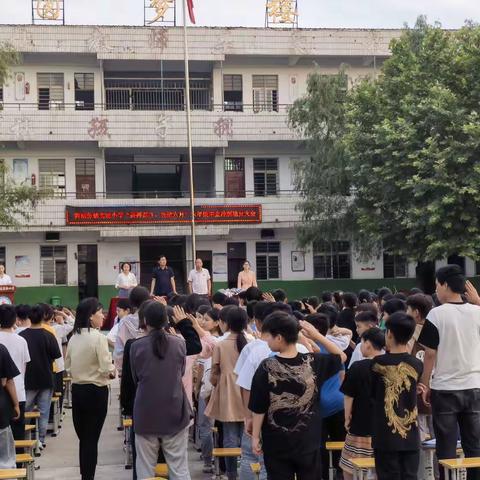 拼搏奋斗 决战六月—商酒务镇实验小学举办六年级毕业冲刺鼓劲大会