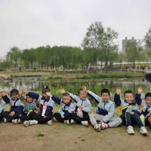 慧聪幼儿园大班四月来报道