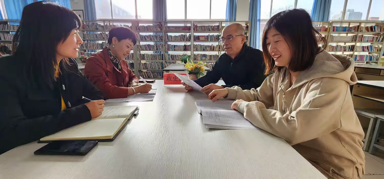 简篇-踵事增华行致远 培风图南创辉煌——初三年级一模教学质量分析会