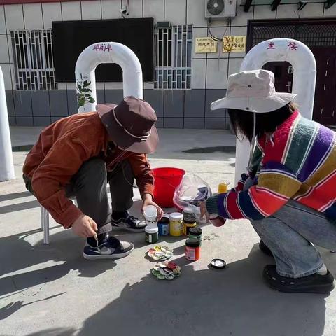 妙笔勾绘草植，传承医药经典