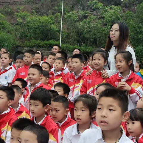 “我运动 我健康 我快乐”九龙小学第十届春季田径运动会——二年级十班