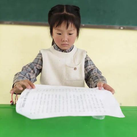 大韩庄幼儿园——大班《神奇的纸桥》