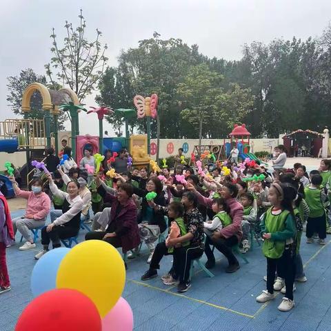 我运动   我健康    我快乐”—～七彩阳光幼儿园五一亲子趣味运动会