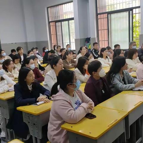 不负相遇日，静待花开时——安陵镇中心小学教育集团实验校区六年级家长会纪实