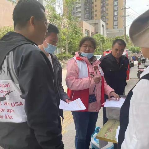 栖枫社区红十字会开展“进网格、入万家、知民情、解民忧”活动