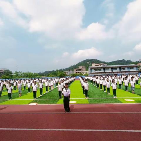 不负年少，未来可期———一鸣学校1802班班主任工作总结