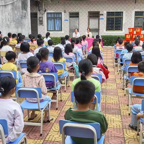 播撒汗水，收获硕果；感恩有您，共绘蓝图一一那霍镇白马坡小学期中表彰大会