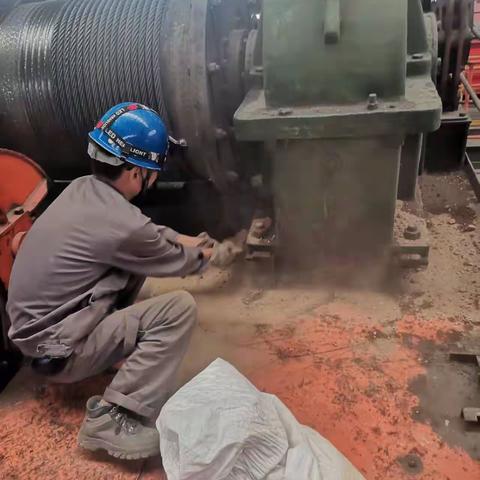 卫生清理创造良好工作环境