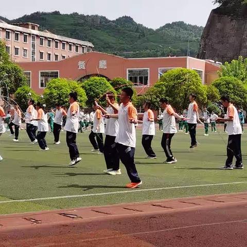 学科融合助教学，课例研究显成效