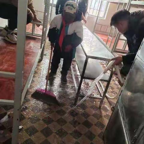 塔尔玛乡小学“五一”劳动节主题活动