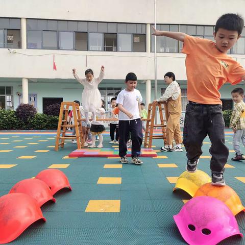 快乐成长，星星点点——赤山镇中心幼儿园大(三)班四月份精彩回顾