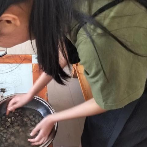 青春正当时 劳动最光荣