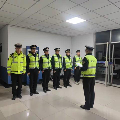 加强夜间督导检查、规范渣土清运秩序