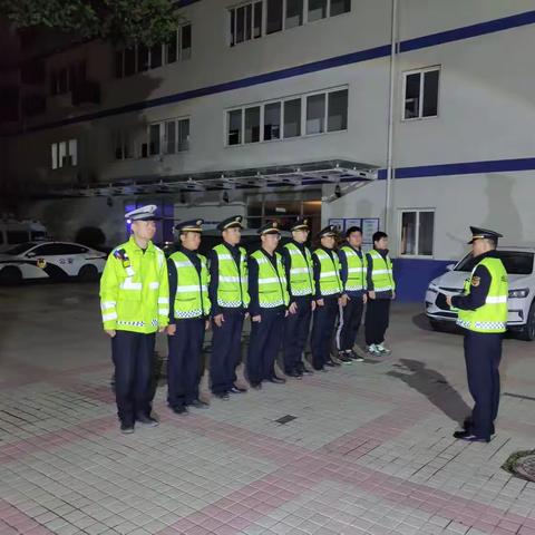 加强夜间督导检查、规范渣土清运秩序