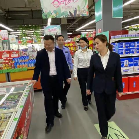 罗雁同志调研督导“五一”期间食品安全工作