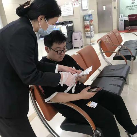 顺义宏城支行开展工行驿站“劳动铸就梦想，致敬最美劳动者”主题活动