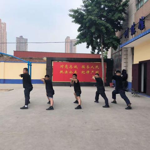 「全警实战大练兵」正定县公安局夯实基础强素质  以训促战练精兵