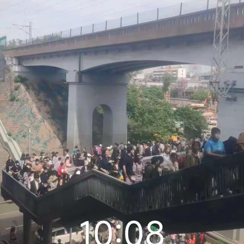 “五一”长假坚守岗位 为节日保驾护航