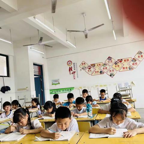 文化传承 快乐书写——记金星小学青少年活动中心硬笔基础1班活动