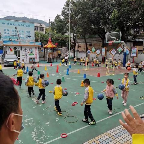 大四班家长开放日精彩回放