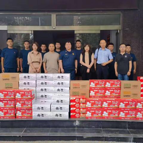 道德街街道组织人大代表走访慰问区消防救援大队