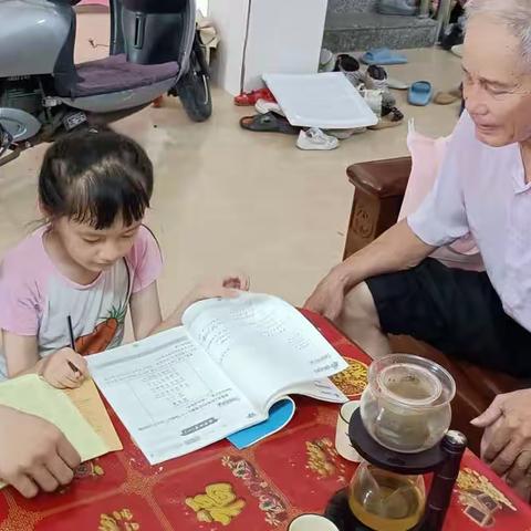 万师访万家，关爱进到家——儋州市那大镇第十小学二（3）班2024年秋季学期“万师访万家”活动