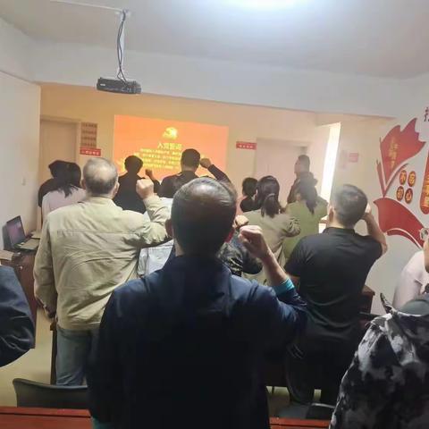 宏康社区党委全面学习党的二十大精神“坚守初心、坚定信心，坚持恒心”把“五星”创建工作在基层扎实扎牢