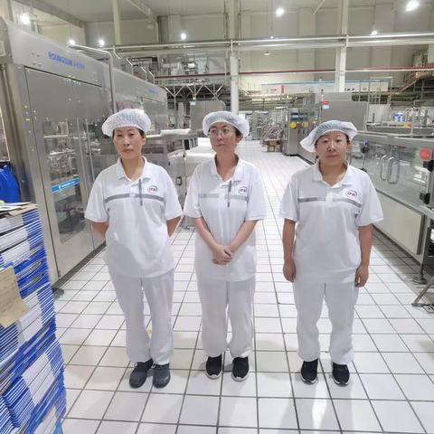 10.5丙夜包线后段二层平台专项清洁活动  目的:对管路阀组进行彻底清洁，识别两源问题