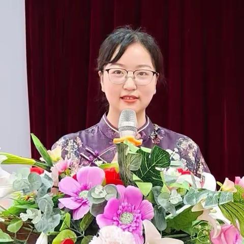 【师德先进】不因纫取堪为佩，纵使无人亦自芳——息县三中优秀教师何莉师德先进典型事迹