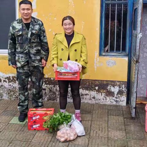 浓情迎中秋 慰问暖人心——塔尔根林场“双节”前慰问一线瞭望人员