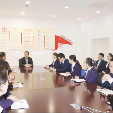 运城分行召开“五四”青年座谈会