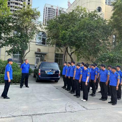 房镇中队：战高温，斗暴雨，“城管蓝”坚守一线