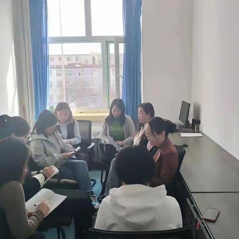 教坛耕耘不辍，教研开启新篇                        ——实验小学三年组教研活动