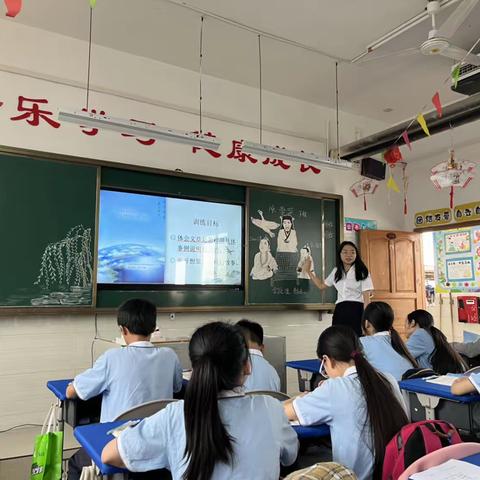 品文言韵味，探文言教法——兴华小学文言文教学研讨活动