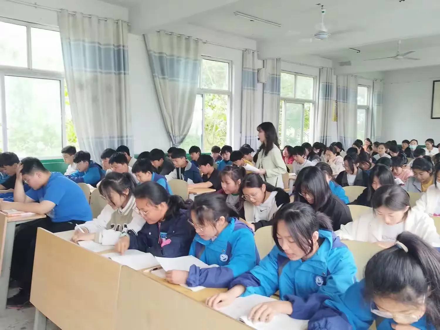 简篇-教学相长 快乐课堂——沙集乡初级中学优秀教师观摩课活动