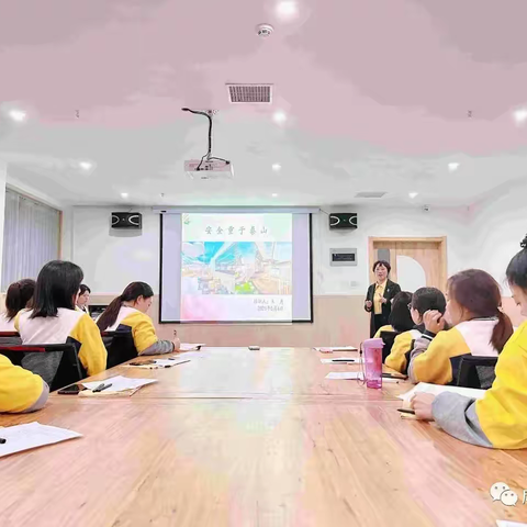 【长社学前教育】提升常规安全管理 保驾护航幼儿成长——成龙北晨幼儿园开展安全管理精细化培训