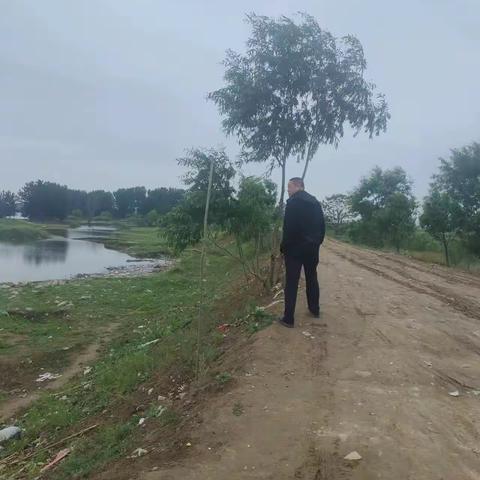 曲陌乡开展常态化河长制巡河工作